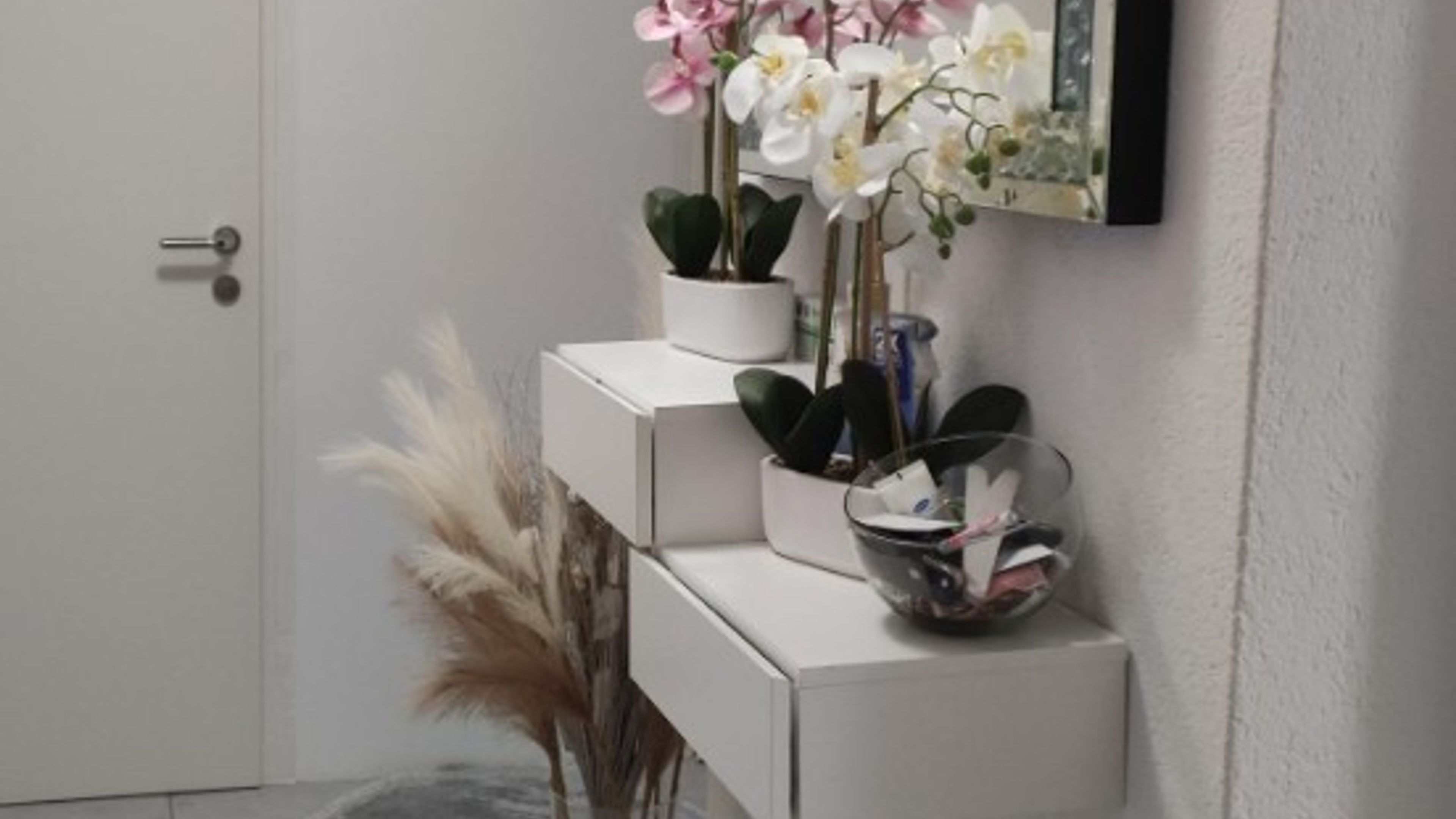 Garderobe zugeschnitten.jpg